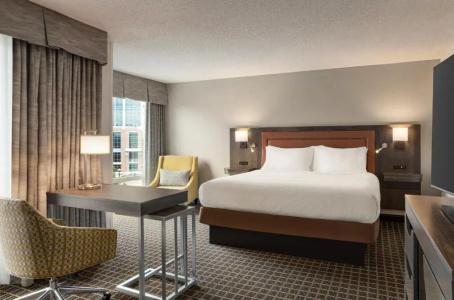 Hampton Inn & Suites-Downtown-Riverplace - 107