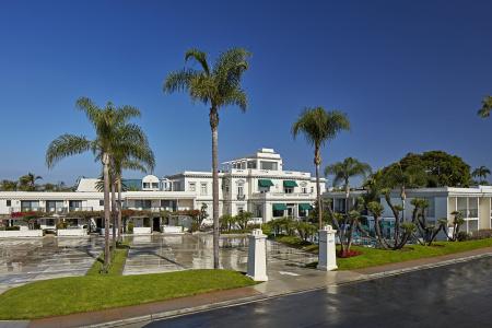 Glorietta Bay Inn - 26