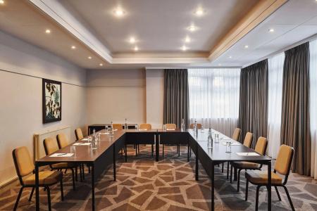 DoubleTree by Hilton London Ealing - 14