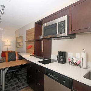 TownePlace Suites by Marriott Charleston-North Charleston - 11
