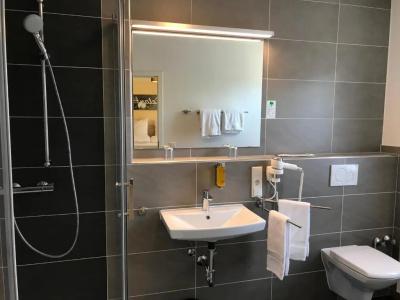 Select Suites & Aparts - 6