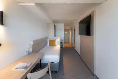 Victoria & Residence - 30