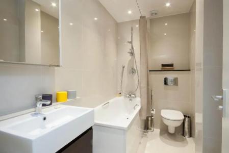 Queensgate Court - 323