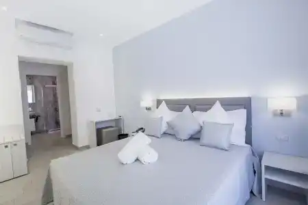 Ossuna Bay Boutique - 4
