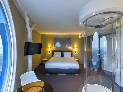 Fletcher Amsterdam - 4