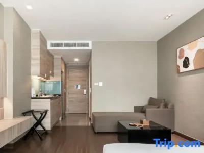 Adelphi Suites Bangkok - Sha Extra Plus - 169