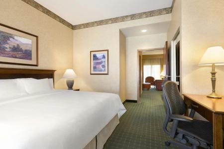 Embassy Suites - 4