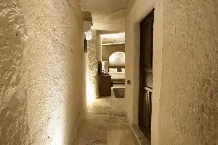 Medusa Cave - 10