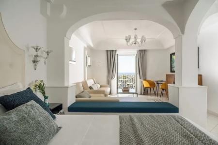 Eden Roc Suites - 385
