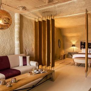Hezen Cave - 23