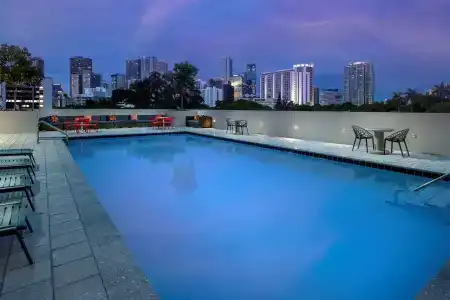 Tru By Hilton Miami West Brickell - 13