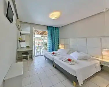 Sunrise Zante - Adults Only - 17