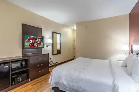 Red Roof Inn Plus+ San Antonio Downtown - Riverwalk - 44