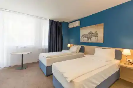 Premium Crown Suites - 84