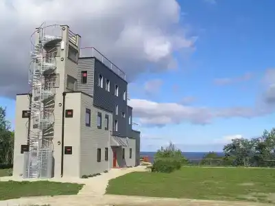 Saka Manor - 16