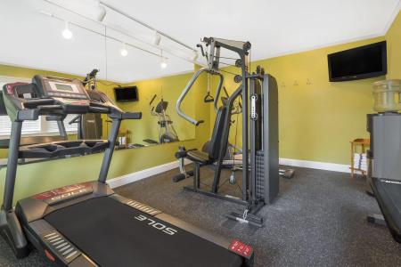 Baymont by Wyndham Pigeon Forge - 9