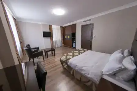 Era Palace - 14