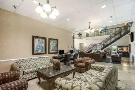 Clarion Inn & Suites Central Beach - 29