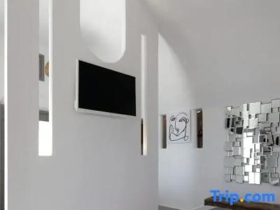 Allure Breeze Suites - 92