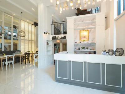 White Ivory Bed And Breakfast - 77