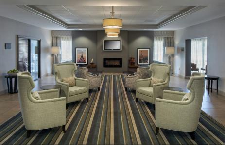 Hampton Inn Boston Logan Airport - 1