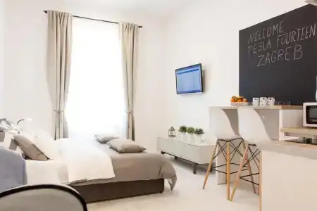 Tesla Boutique  & Rooms - 104