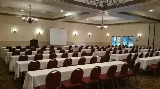 Legacy Resort & Spa - 13