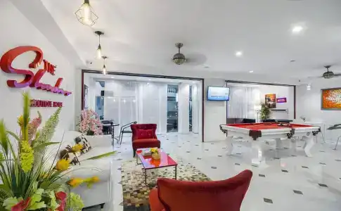 The Shades Boutique at Beach Road - 3