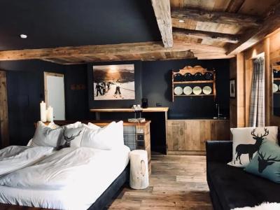 John Luxury Suites - 16