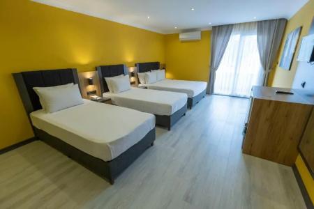 Roy Otel Akçay - 44