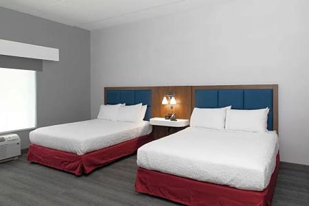 Hampton Inn & Suites Charlotte Steele Creek Road, Nc - 66