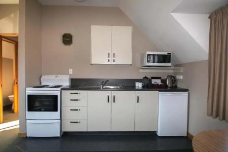 Allan Court - 116