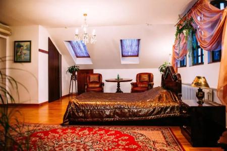 Antique House - 23