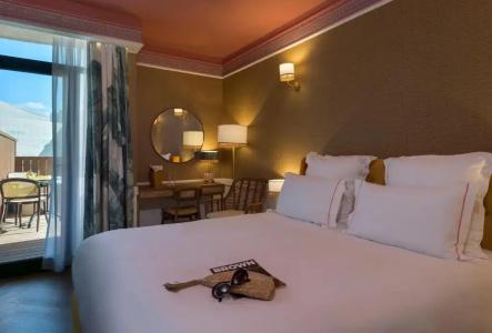 Brown Eilat a member of Browns - 56