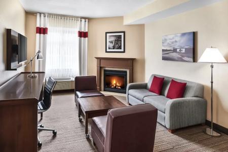 Four Points by Sheraton - 65