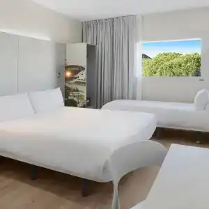 b&b Figueres - 47