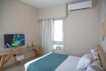 Redcon Suites - 205