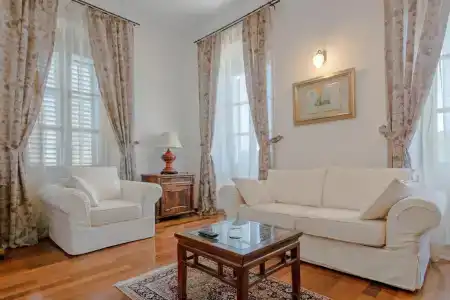 b&b Heritage Apolon - 4