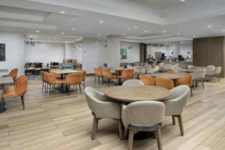 Embassy Suites - 27