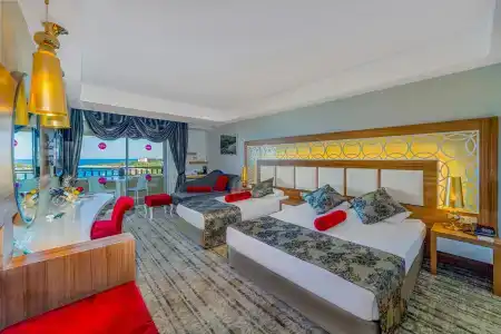 Justiniano Deluxe Resort - 3