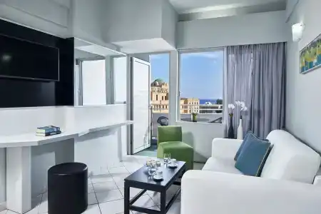 Aquamare City And Beach - 90