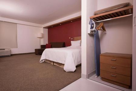 Hampton by Hilton Guadalajara Expo - 3