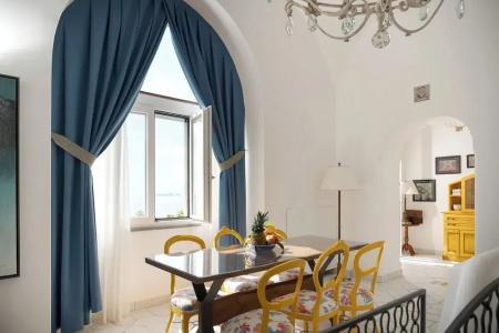 Eden Roc Suites - 437