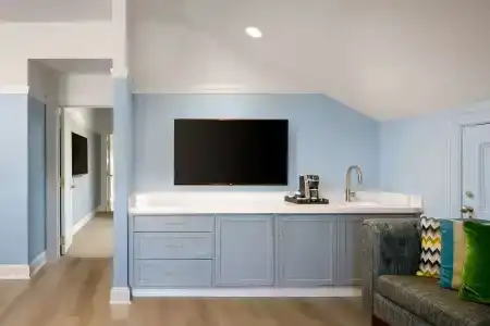 Hayes Mansion - 120