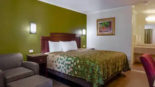 Rodeway Inn & Suites Fort Jackson - 25