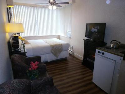 Divya Sutra Suites on Robson Downtown - 38