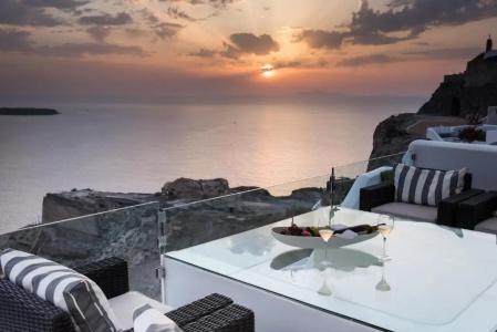 Hyperion Oia Suites - 40