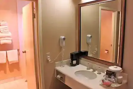 Columbus Inn - 24