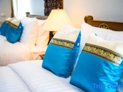 Pingdoi Hualin Boutique - 65