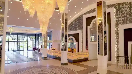 Dream World Palace - 36